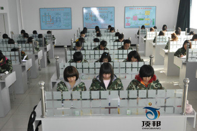 財會專業(yè)模擬實驗室設備(三人/座)