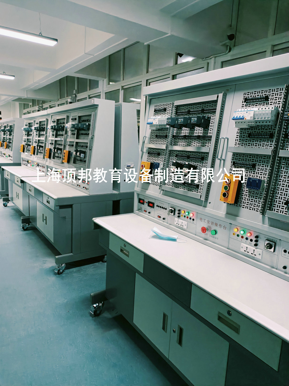 電工實訓臺(圖3) 電工電子基礎實操臺