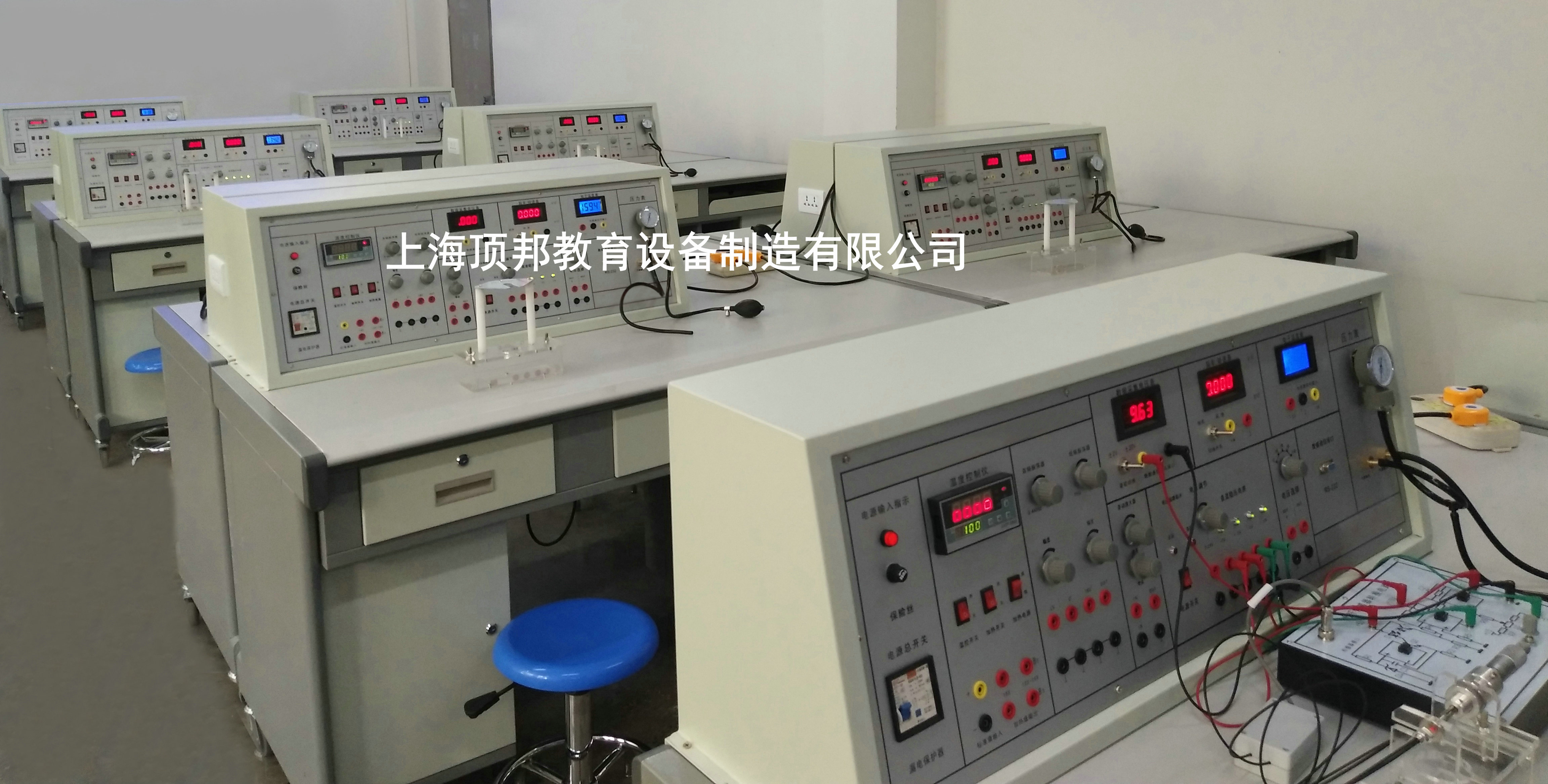 傳感器實(shí)訓(xùn)室建設(shè)方案(圖3) 傳感器實(shí)驗(yàn)臺